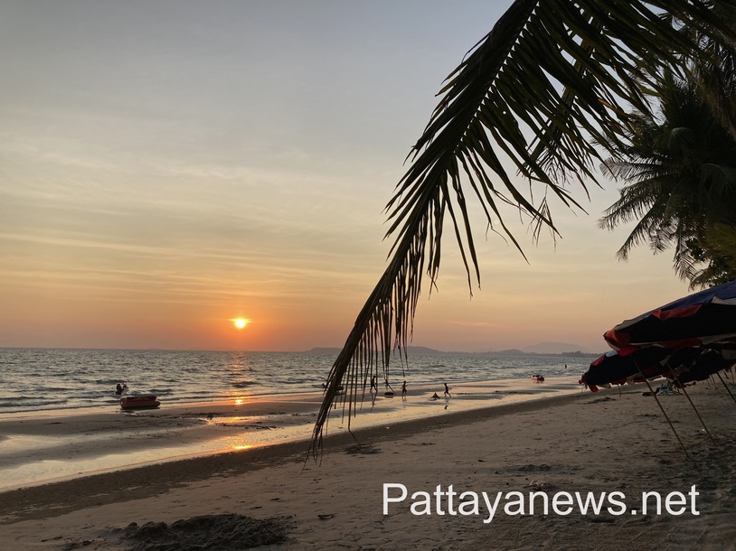 spiaggia rayong tramonto copyright